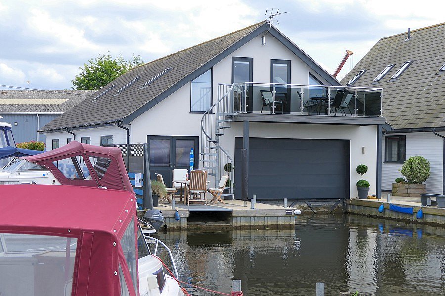 Front of Erequay Boathouse