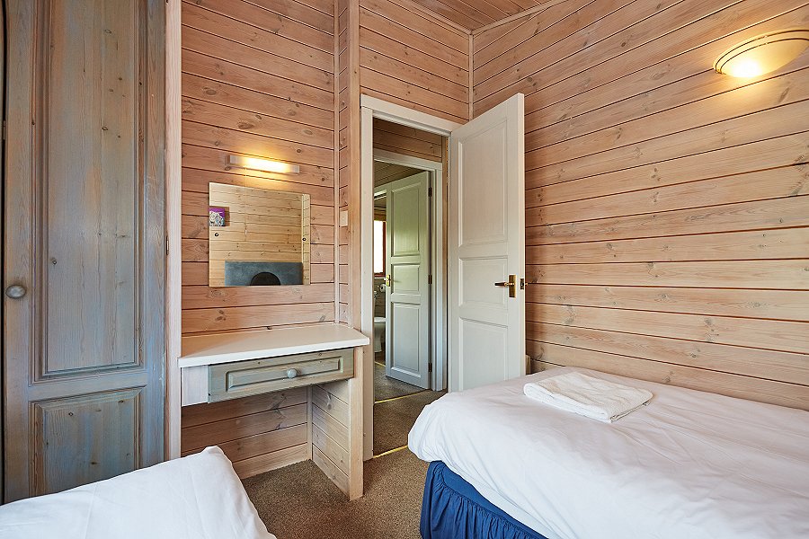 3 bed Lodge - Twin Bedroom