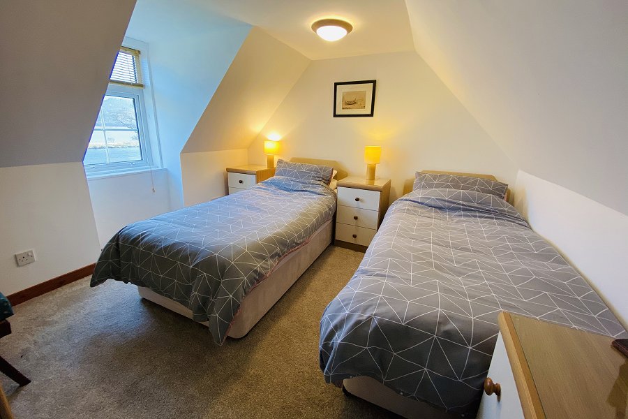 Ellary Lochead Cottage Twin Bedroom