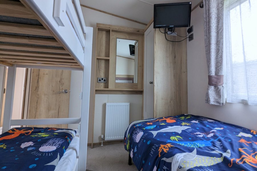 Hummingbird Lodge Bunk Bedroom