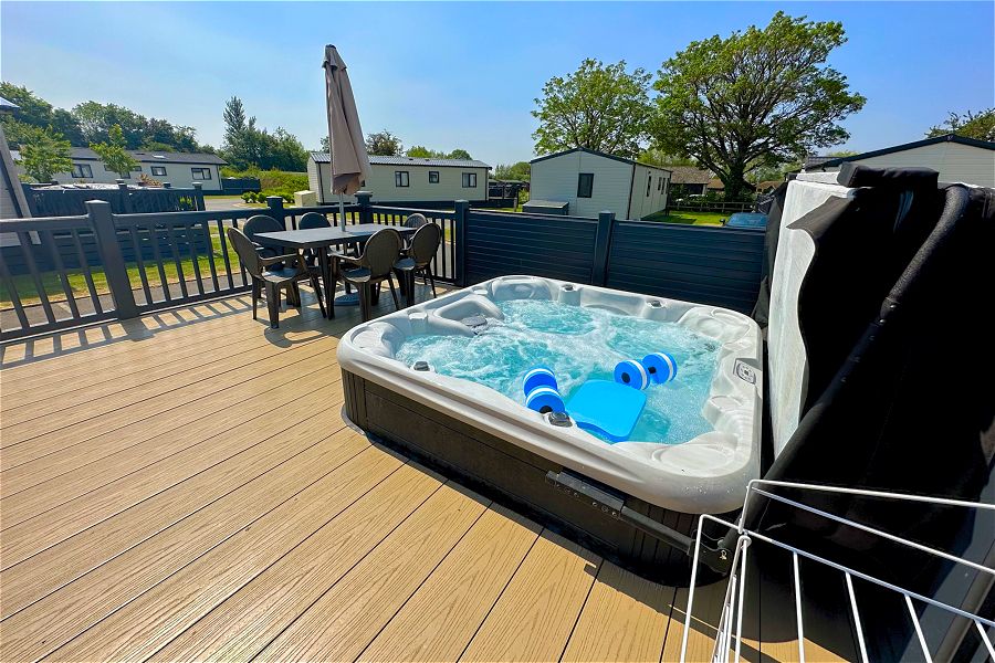 Meadow View Hottub