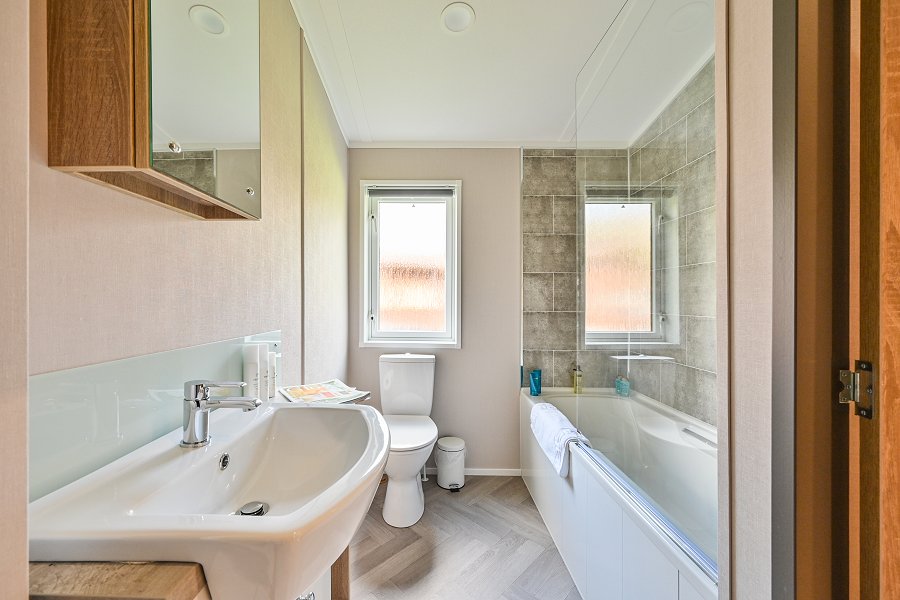 Cherry Tree Lodge Ensuite Bathroom