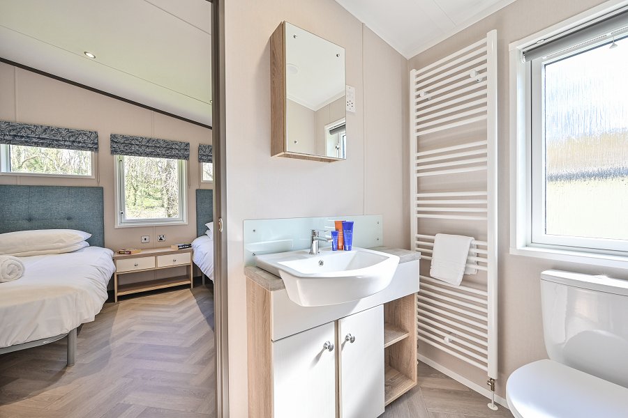 Cherry Tree Lodge Ensuite Bathroom