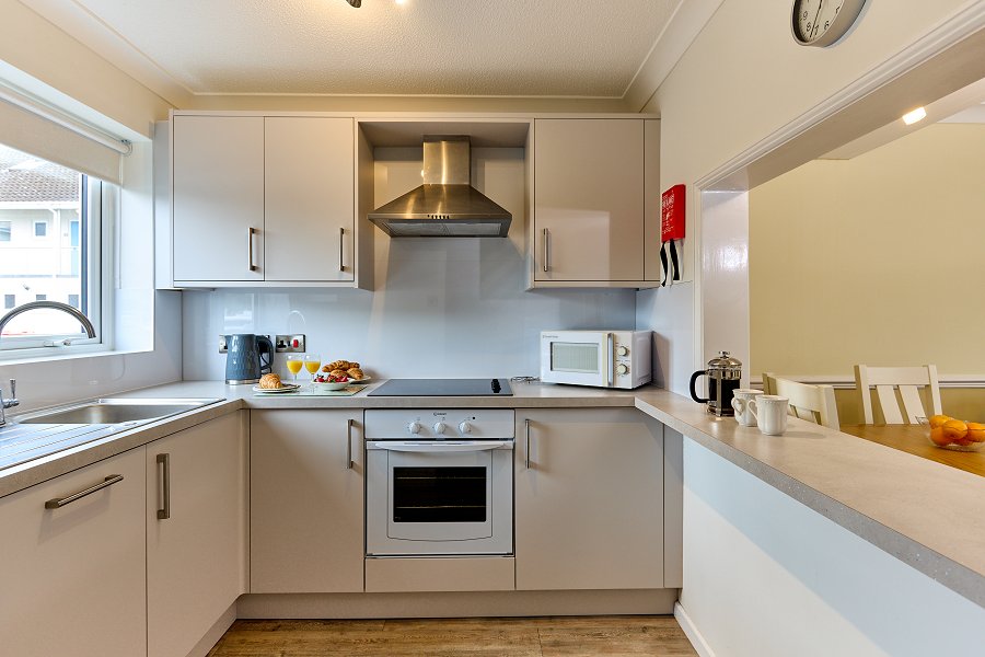 Cordon Rouge Cottage Kitchen Area