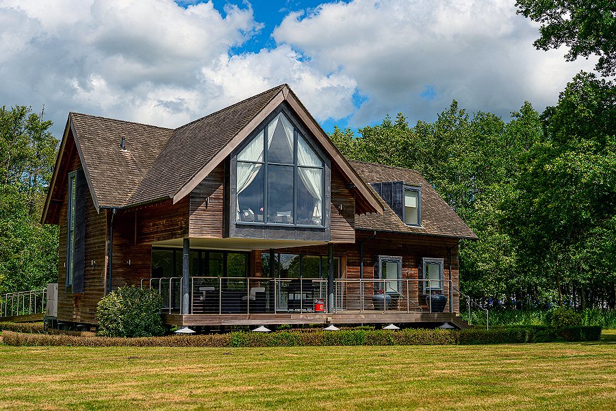 Yare View House luxury holiday home Brundall