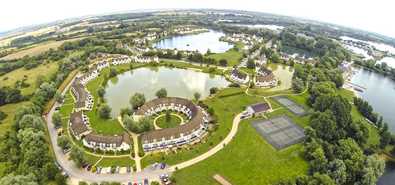 outdoor swimming cotswolds